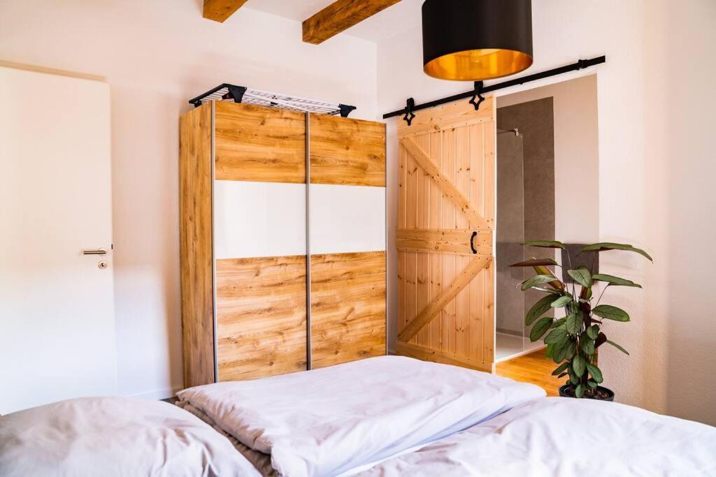 Neu Renoviertes Ferienhaus/Wohnunng Kleine Auszeit Sonnenbühl Exterior foto